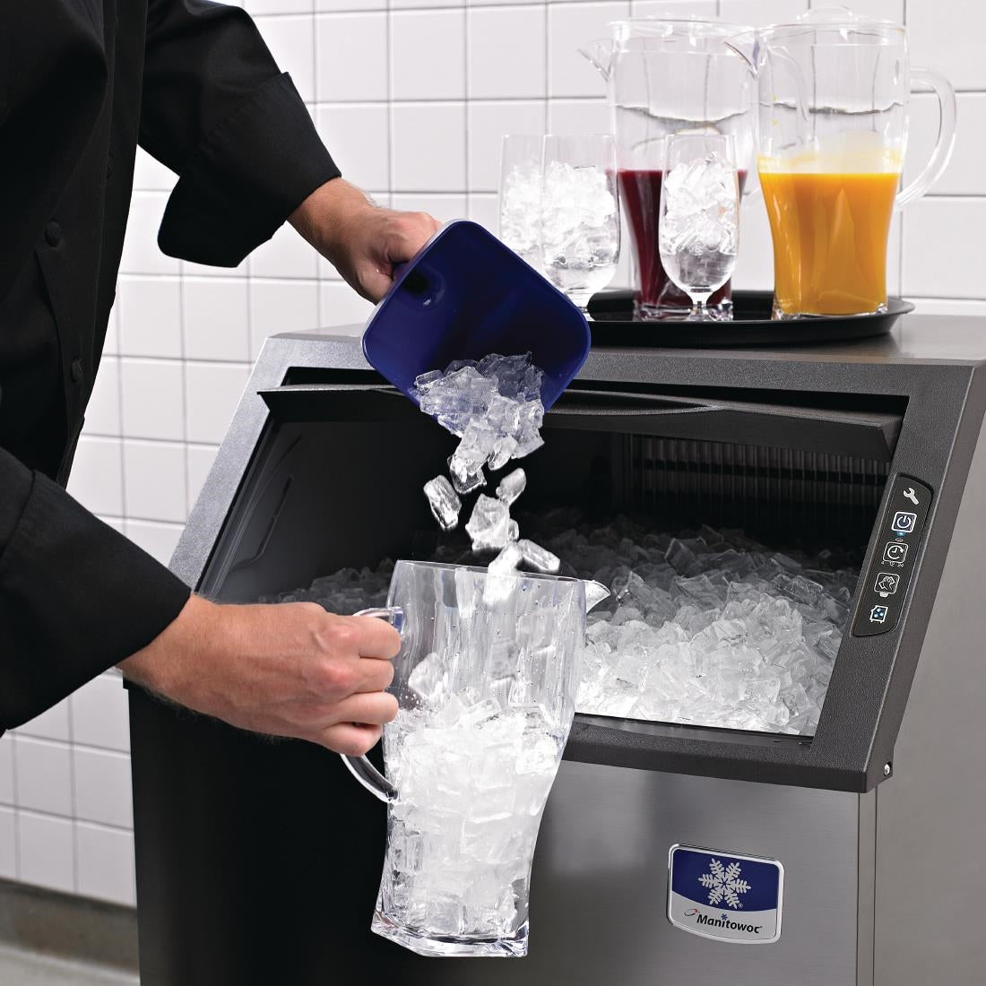 Manitowoc NEO Integral Storage Ice Maker 60kg